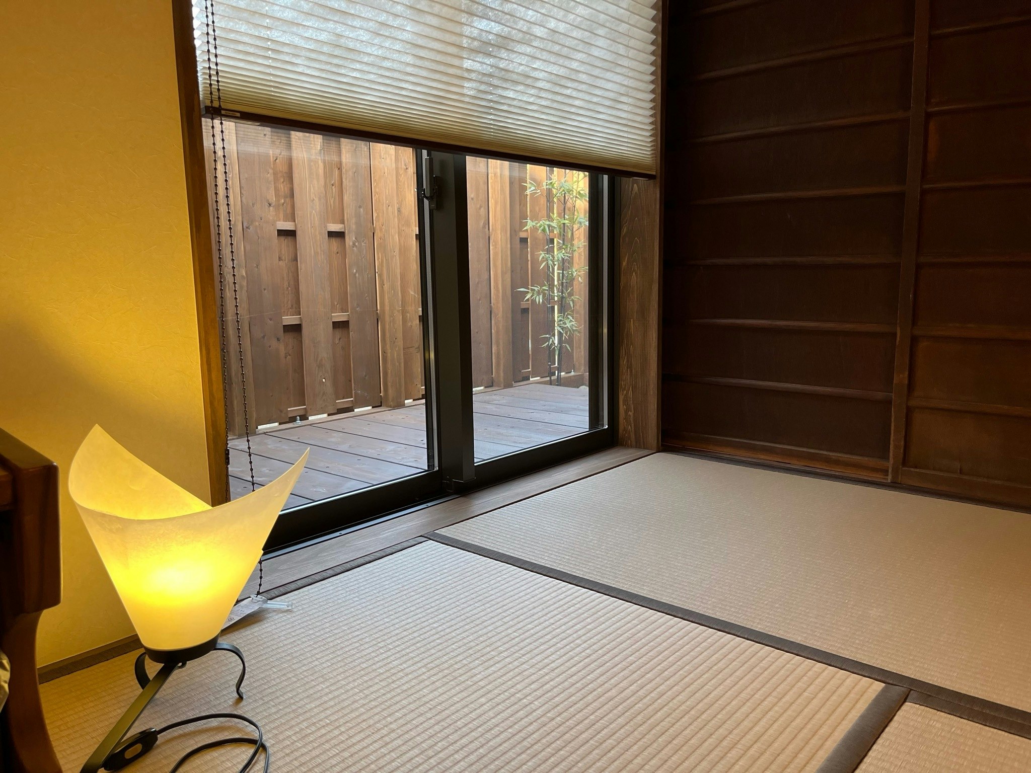 古代日本の中心地「明日香村」の小さなリノベーション一軒家を完全貸切。日本画を堪能する宿。